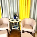 Arena Porte La Chapelle Homestay szállás *